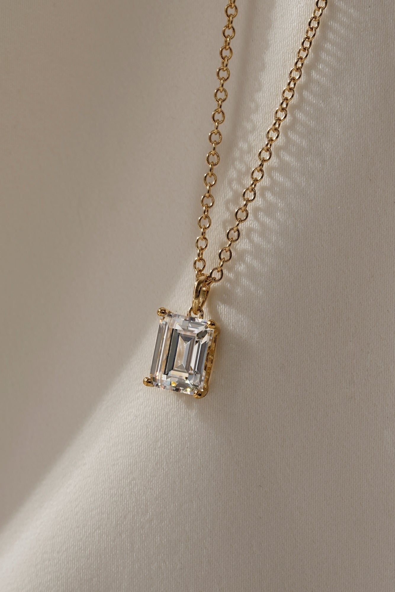 Diamonbliss Lab-Grown Diamond 1.0 cttw Emerald Solitaire Necklace