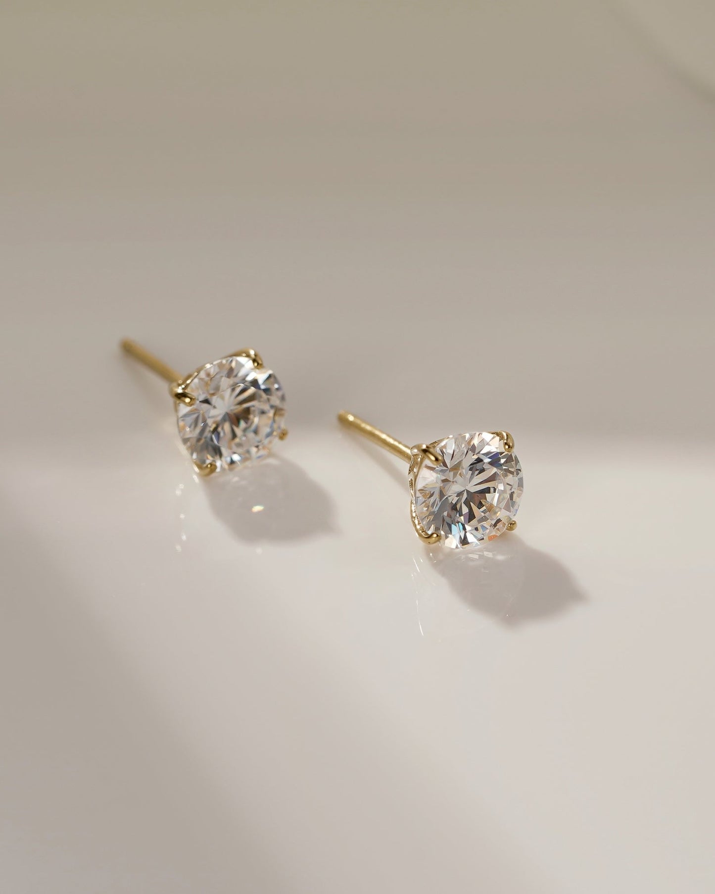 Diamonbliss Lab-Grown Diamond 2.0 cttw Round Solitaire Earrings