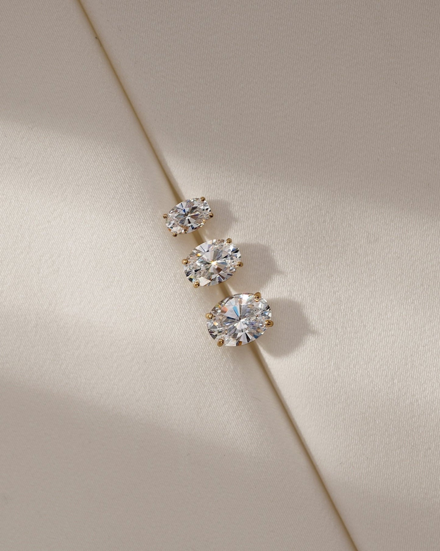 Diamonbliss Lab-Grown Diamond 1.0 cttw Oval Solitaire Earrings