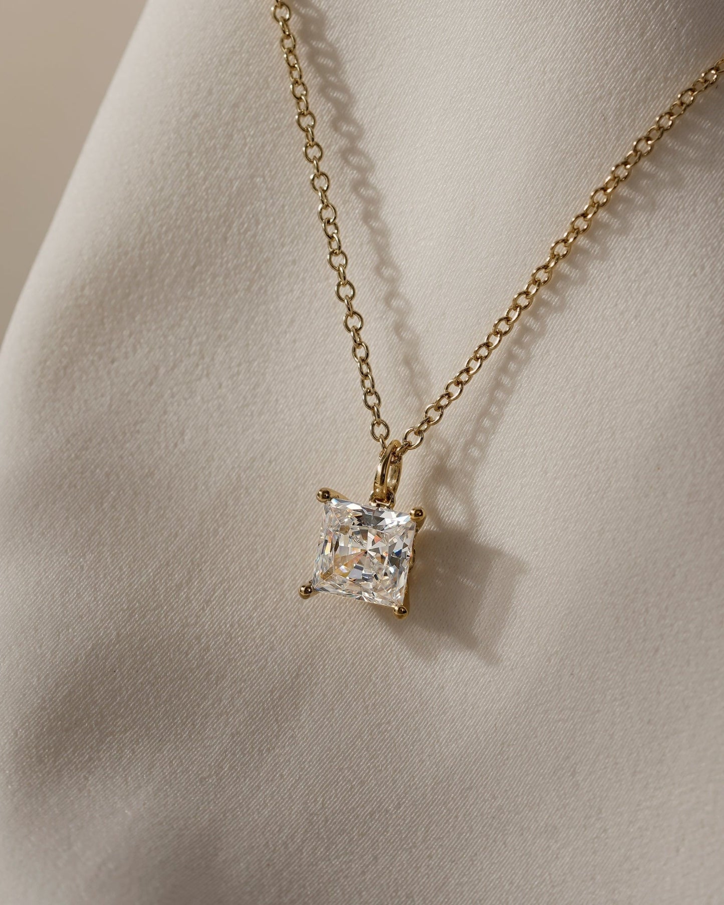 Diamonbliss Lab-Grown Diamond 2.0 cttw Princess Solitaire Necklace